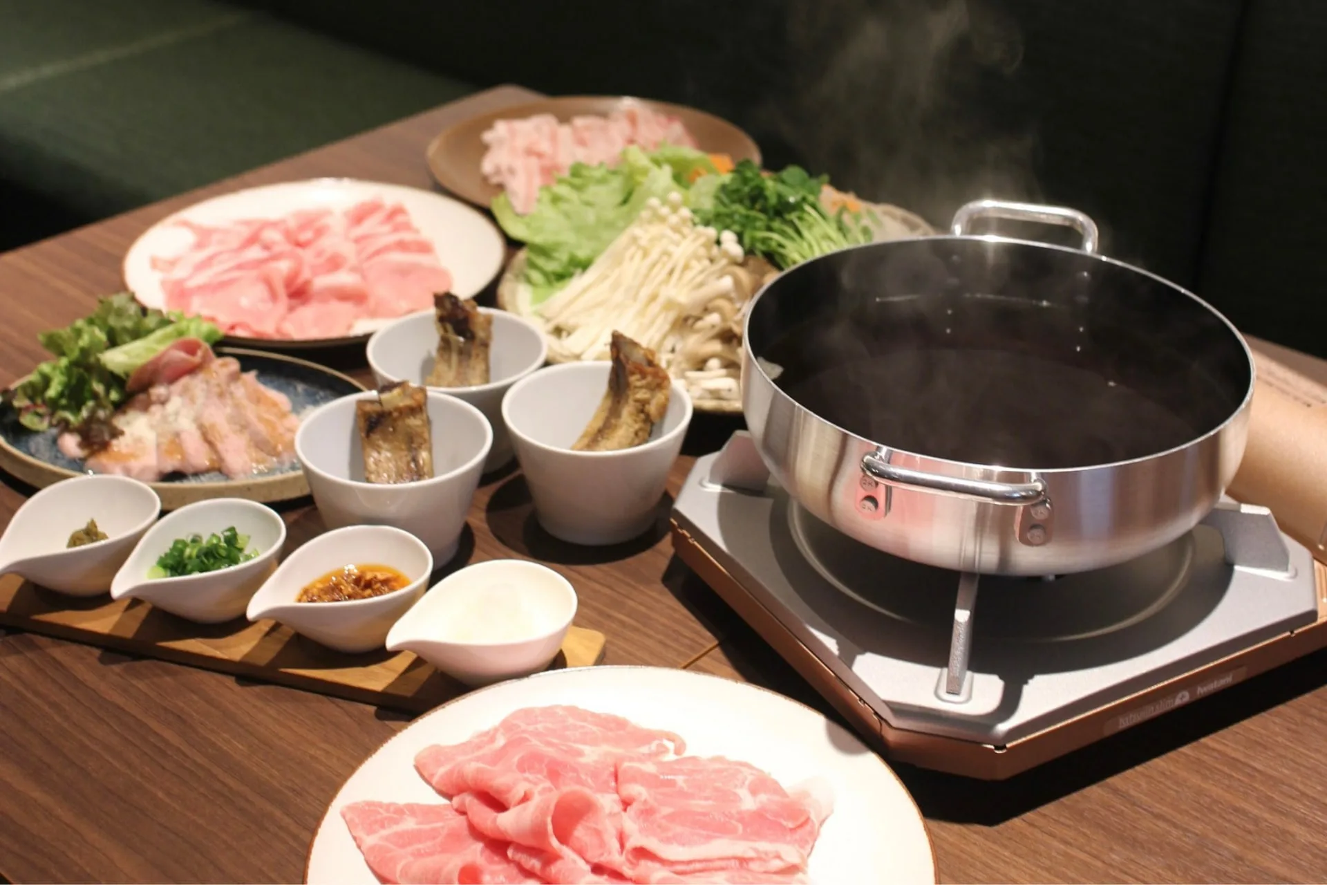 とんかつ屋が本気でつくる「しゃぶしゃぶフルコース」